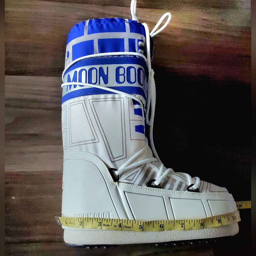 NIB - R2-D2 Moon Boots - Picture 14 of 14